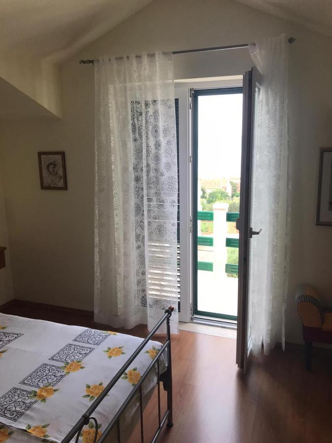 Apartmani Katarina Bol Exteriör bild