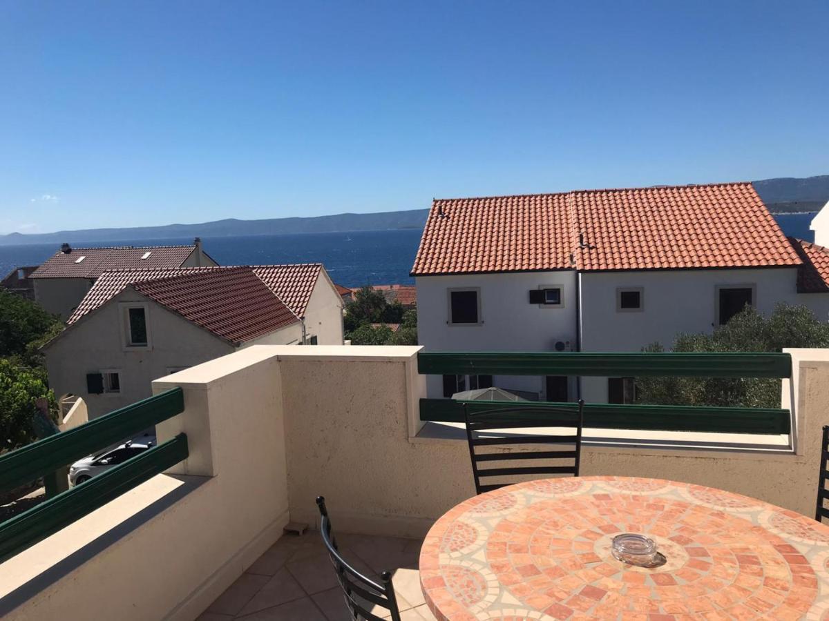 Apartmani Katarina Bol Exteriör bild