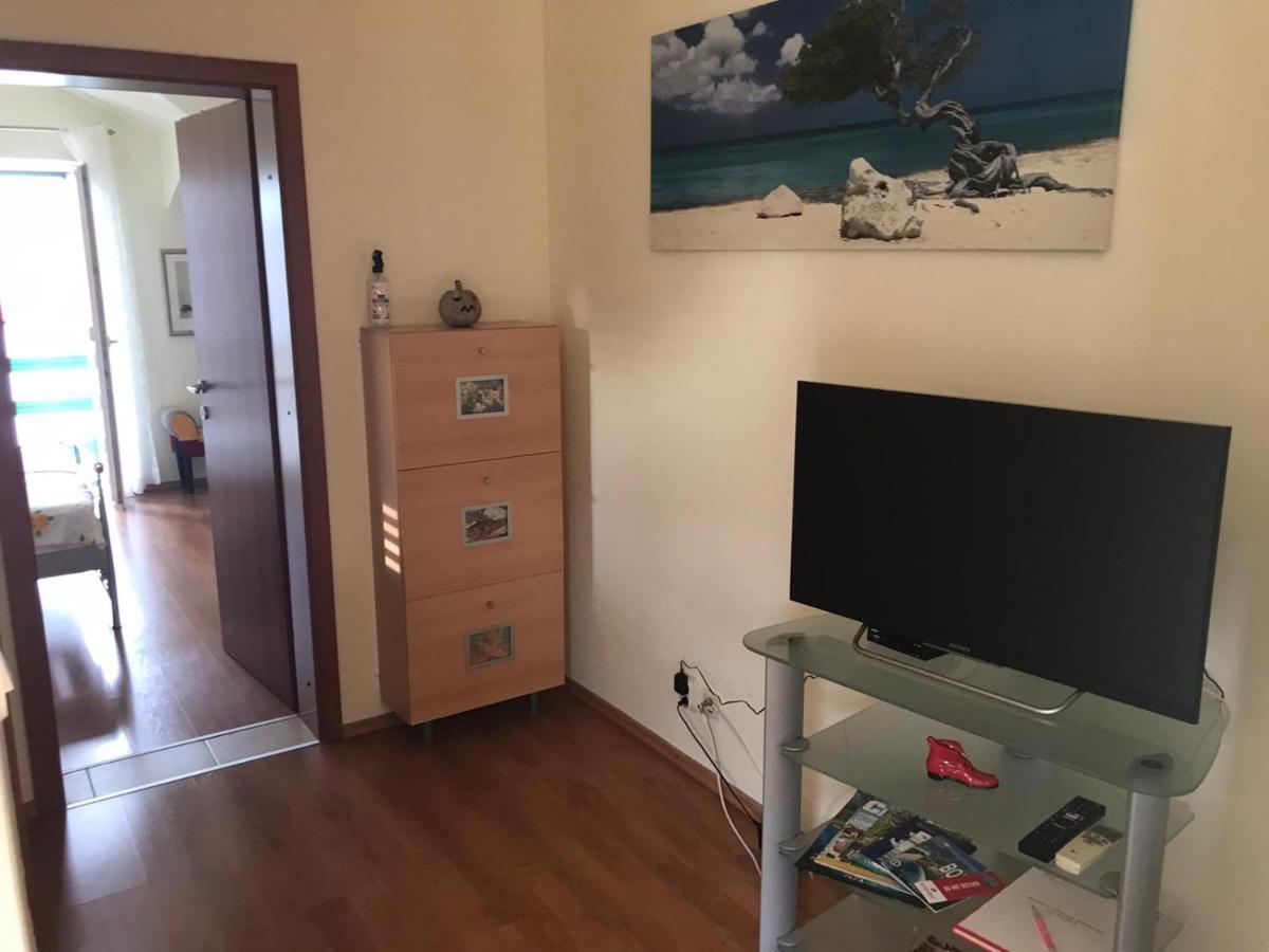 Apartmani Katarina Bol Exteriör bild