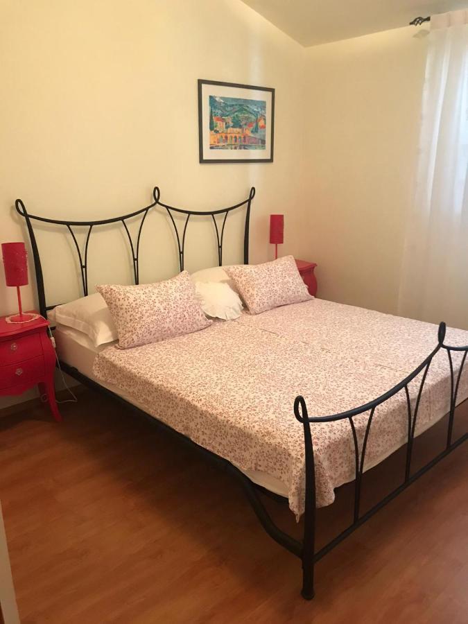 Apartmani Katarina Bol Exteriör bild