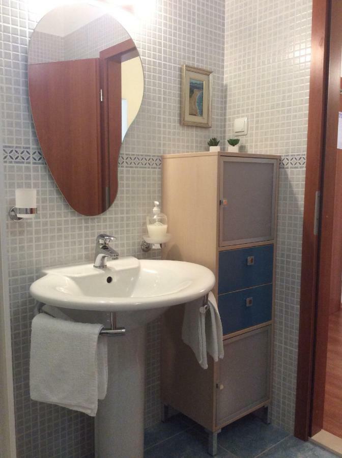 Apartmani Katarina Bol Exteriör bild