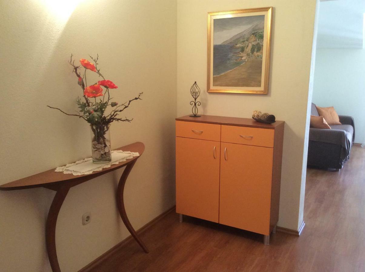 Apartmani Katarina Bol Exteriör bild